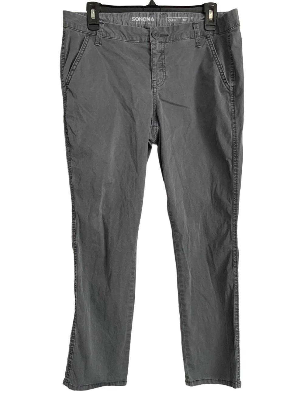 SONOMA Women’s Gray Lightweight Cargo Cropped Pants. Size: 10